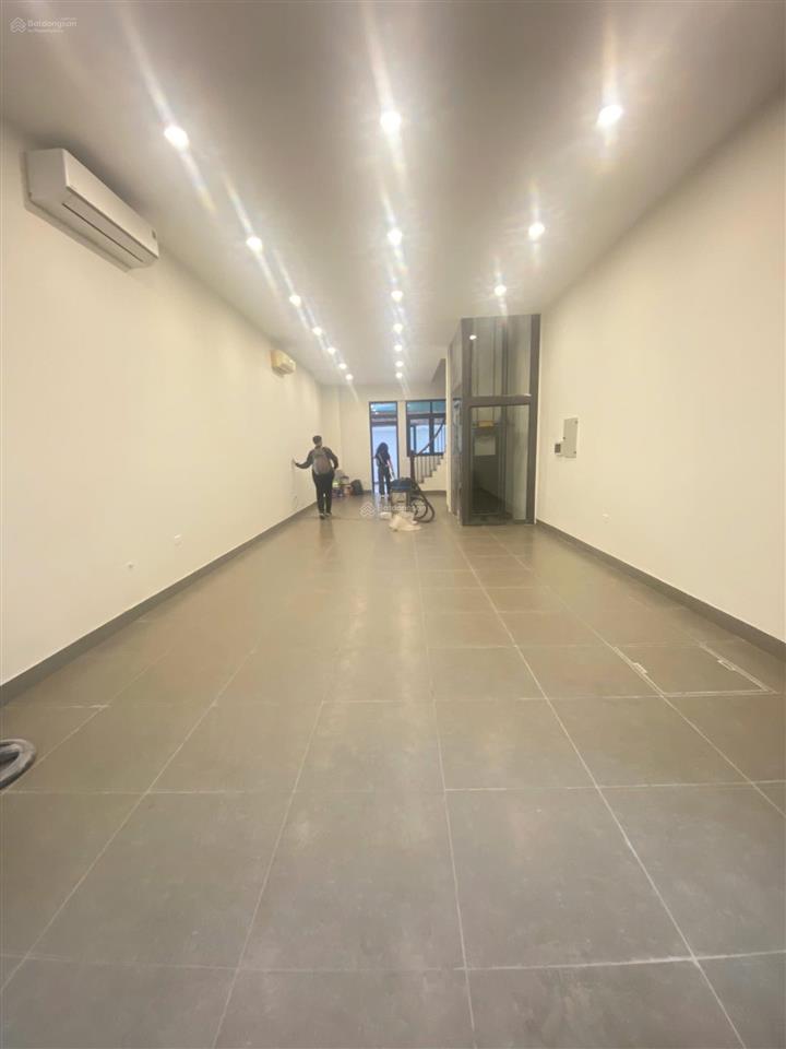 Cho thuê lk 105 xuân la, tây hồ 100m2 x 5 tầng thang máy phù hợp nhiều mô hình kinh doanh