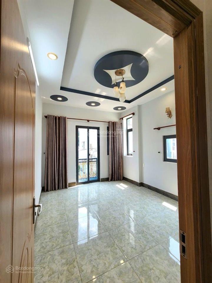 Sát mt phú định  nguyễn văn luông  hẻm 4m thông  4 tầng btct  4pn