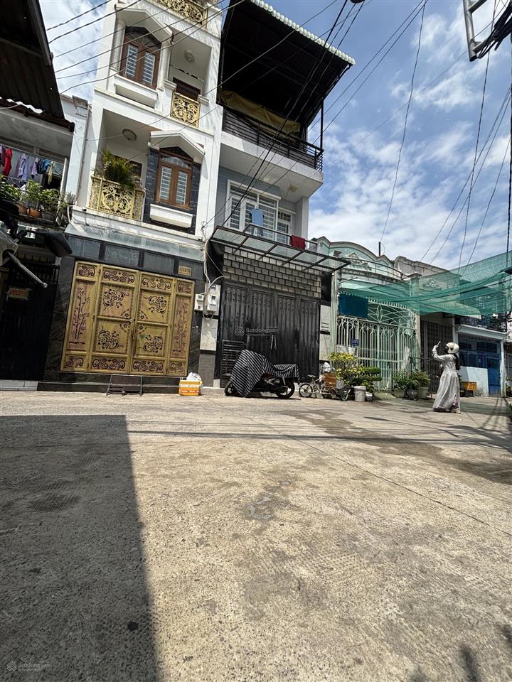 Hàng hiếm quận 12  nhà 3 tầng  hẻm xe hơi quay đầu