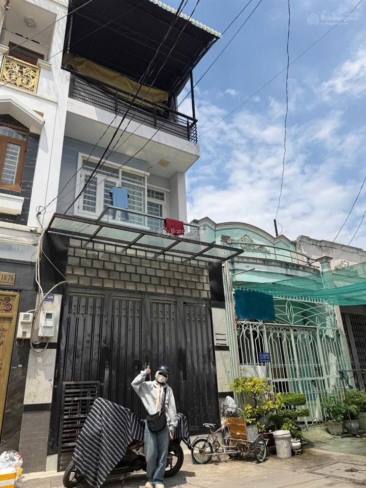 Hàng hiếm quận 12  nhà 3 tầng  hẻm xe hơi quay đầu