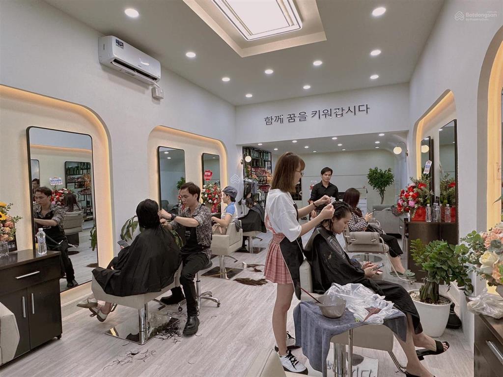 Hàng hot mặt bằng mặt phố chùa láng, 60m2 x 2 tầng, mt 5m, phù hợp kinh doanh đa ngành