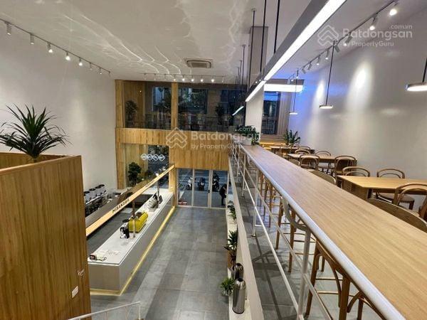 Cho thuê mặt bằng vị trí trung tâm phố thái hà, dt 150m2 x 3 tầng, mt 9m, kinh doanh cực tốt