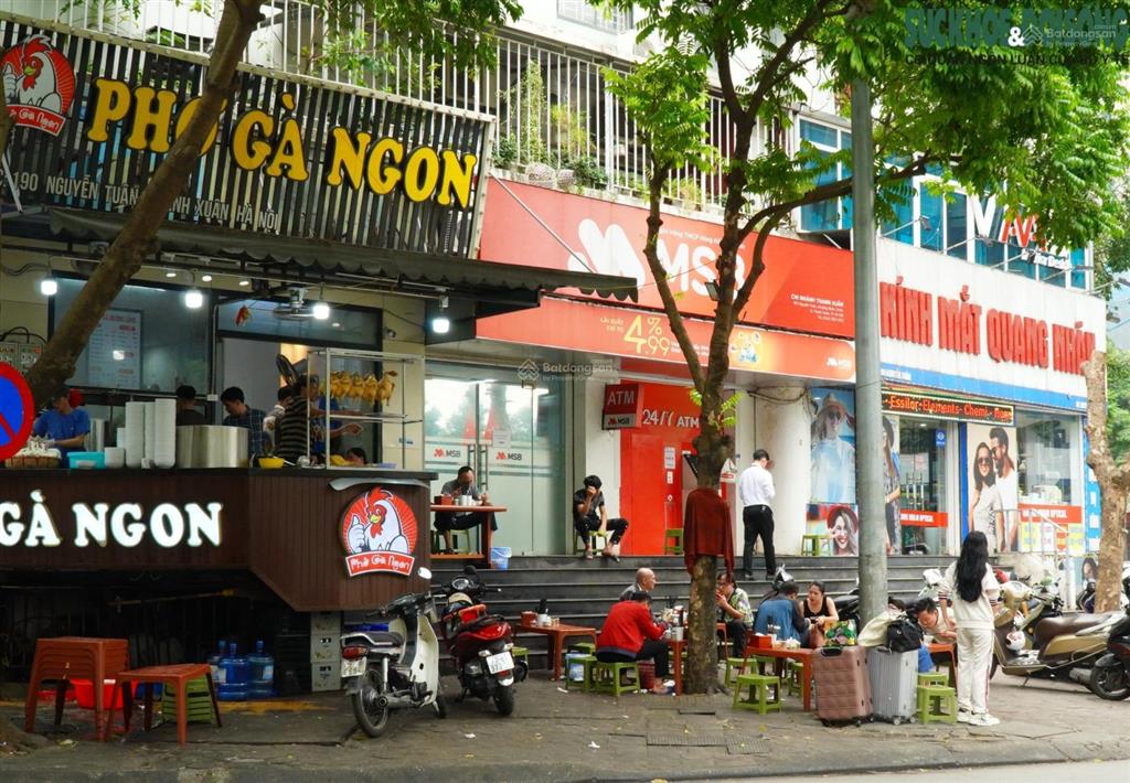 Mặt bằng kinh doanh sầm uất phố nguỵ như kon tum 95m x 4 tầng, mt 6m, phù hợp kinh doanh đa ngành