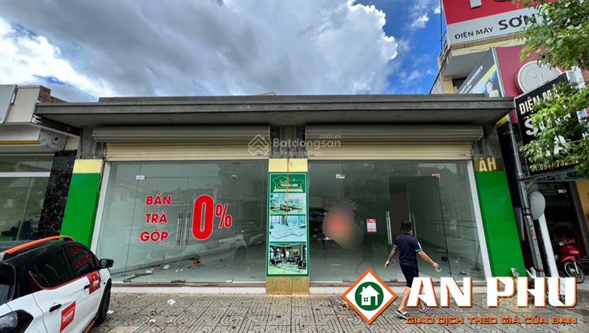 Cho thuê mặt bằng vị trí đẹp mặt phố đại cồ việt, dt 200m, mt miên man 10m, hợp mọi ngành nghề