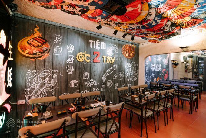 Mặt bằng siêp vip mặt phố ngọc khánh, dt 200m2 + sân 100m2, mt 15m, hợp kinh doanh f&b