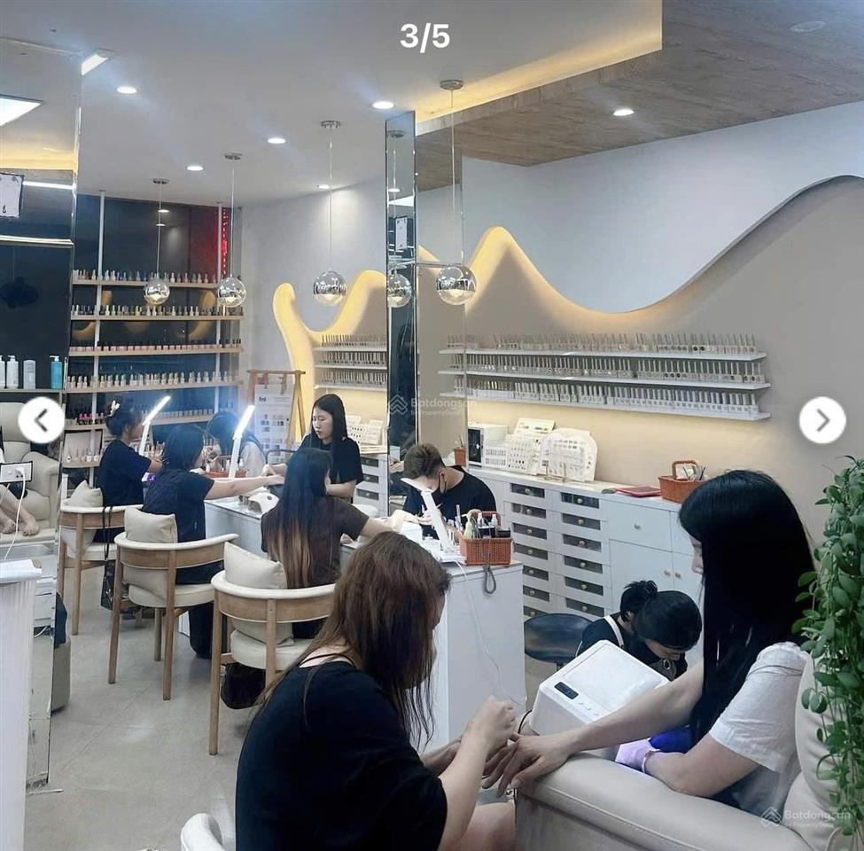 Cho thuê mặt phố ngụy như kon tum, 98m2 x 5 tầng, mt6m, hợp spa/showroom/phòng khám/giáo dục