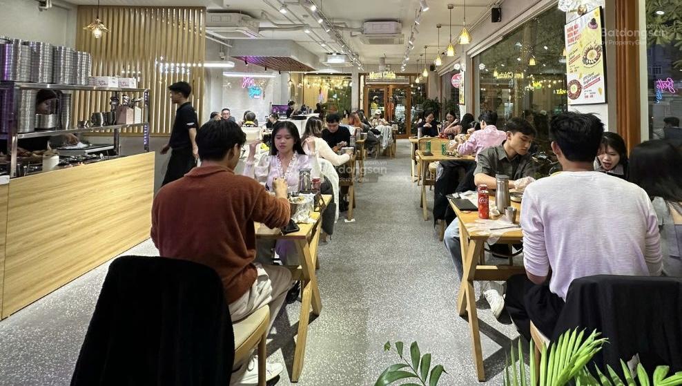 Cho thuê mặt bằng phố thái thịnh, tổng 760m sàn, mt9m, thang máy, thông sàn, kinh doanh mọi mô hình