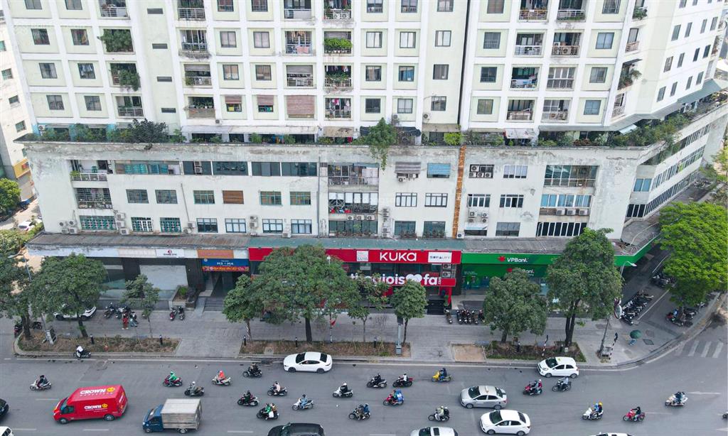 Cho thuê mặt bằng chân đế m3  m4 nguyễn chí thanh, 1000m² x 2 tầng, mt 40m, hợp showroom/siêu thị
