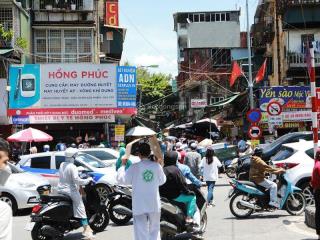 Cho thuê mặt phố phương mai, dt 80m, mt4.5m, gần bạch mai, đối diện bệnh viện, cực dễ kinh doanh