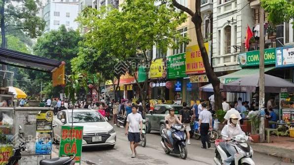 Cho thuê nhà mặt phố duy tân 80m x 2 tầng, mt6m, hợp phục vụ dân văn phòng, cafe, showroom