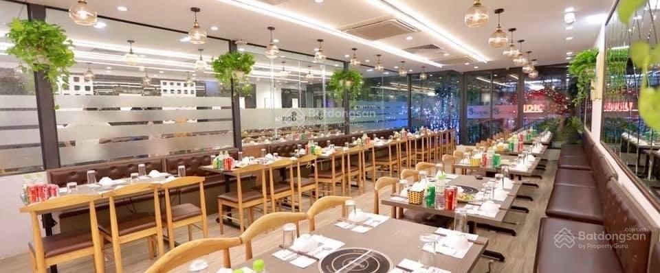 Cho thuê mặt phố liễu giai 65mx5 tầng, mt8,5m, hợp showroom, spa, vp, nhà hàng, phòng khám