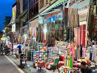 Cho thuê mặt bằng phố đinh liệt, dt 40m, mt 4m, phố cổ đông khách du lịch, doanh thu cao