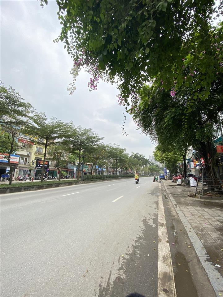 Mặt phố đường đôi kđt văn phú  vỉa hè 10m  vị trí đắc địa nhất dt 100m,5m mặt tiền, kd đỉnh
