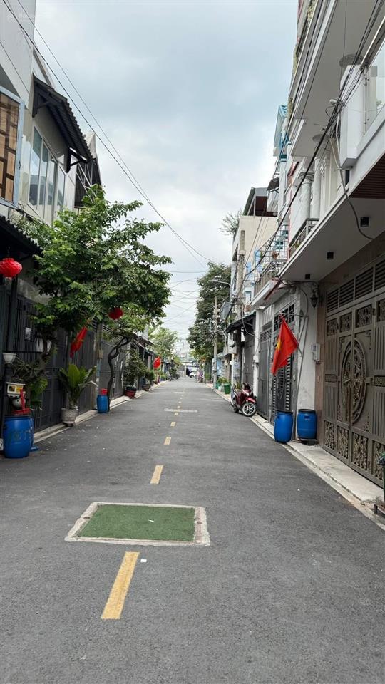 Chủ định cư bán tòa ks ngay st emart phan văn trị doanh thu 150tr/ tháng.