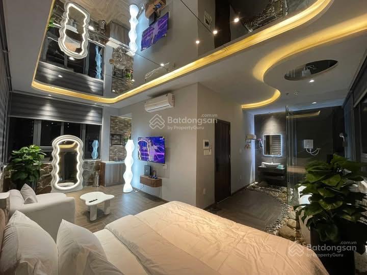 Chủ định cư bán tòa ks ngay st emart phan văn trị doanh thu 150tr/ tháng.
