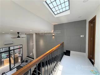 Nhà mới ngang 4.3m, đất gần 60m2, full nội thất, ở ngay, trung tâm bình thạnh hàng xanh chỉ 4.x tỷ