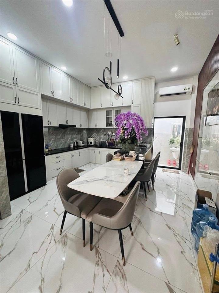 Bán nhà gần lê văn quới  ngã tư bốn xã, 2 tầng, 75m2, 3pn, hxh, giá chỉ 5 tỷ