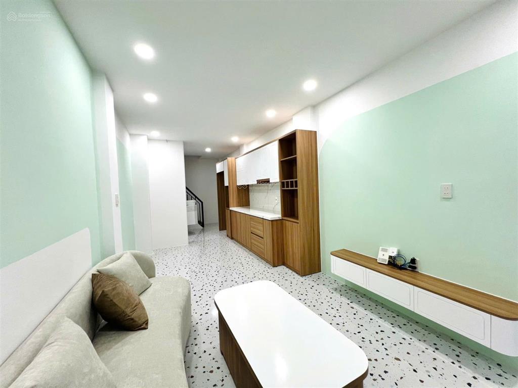 Chưa tới 5 tỷ sở hữu được căn nhà 3 tầng ngay khu phố tây nha trang sát chợ đêm và bãi tắm biển