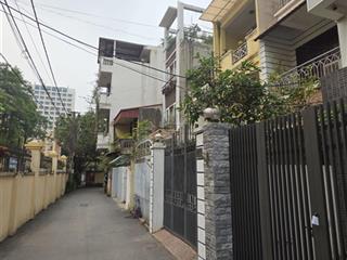 295tr/m110m2 hoàng quốc việt 32.5tỷ gara ô tô lô góc 4tầng thang máy