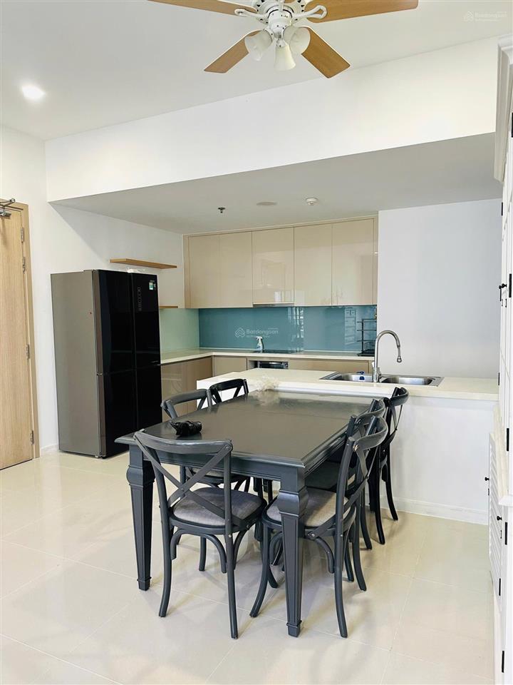 Cho thuê căn hộ 3pn, 2wc tại tầng 23, estella heights, giá cực chất 57 triệu, 130m2