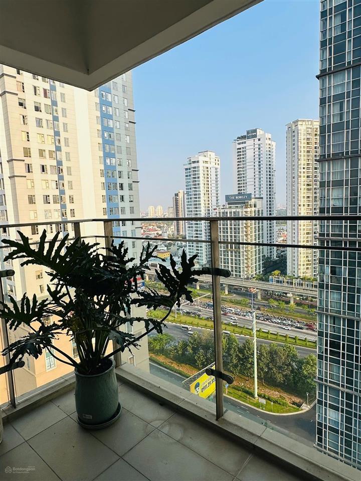 Cho thuê căn hộ 3pn, 2wc tại tầng 23, estella heights, giá cực chất 57 triệu, 130m2