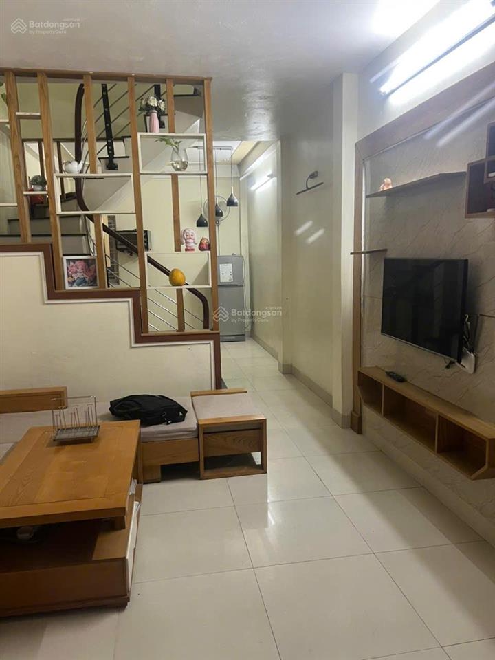 Cho thuê nhà 3 tầng tại phú lãm