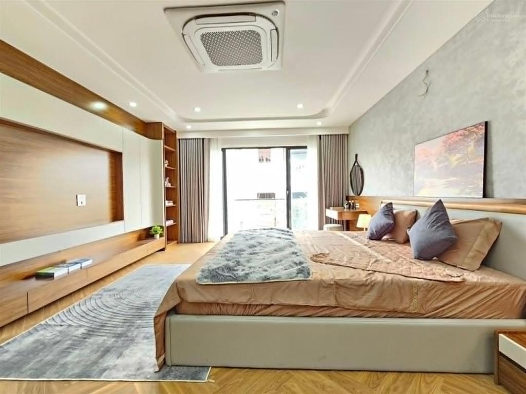 Bán nhà lĩnh nam , ô tô đỗ cửa , 10m ra phố , nhà đẹp ở ngay , không quy hoạch , 45m2 , 7 tỷ