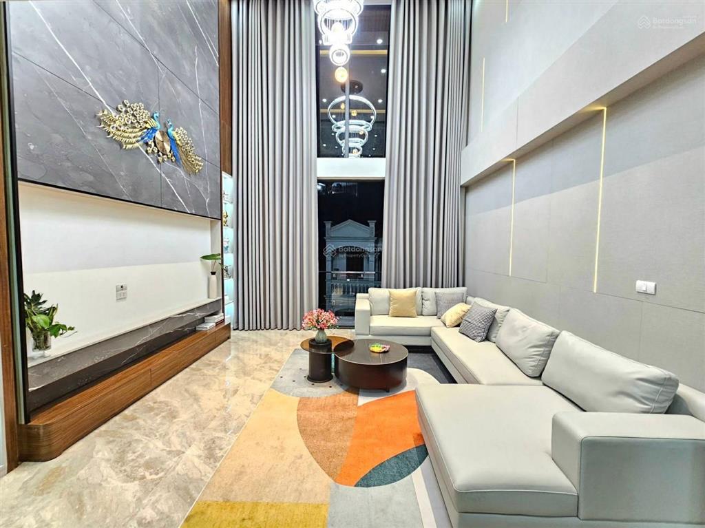 Bán nhà lĩnh nam , ô tô đỗ cửa , 10m ra phố , nhà đẹp ở ngay , không quy hoạch , 45m2 , 7 tỷ