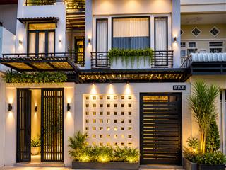 Chỉ 4tỷ hơn ít nhà hxh thông kdc sài gòn mới 60m  2 tầng kiên cố