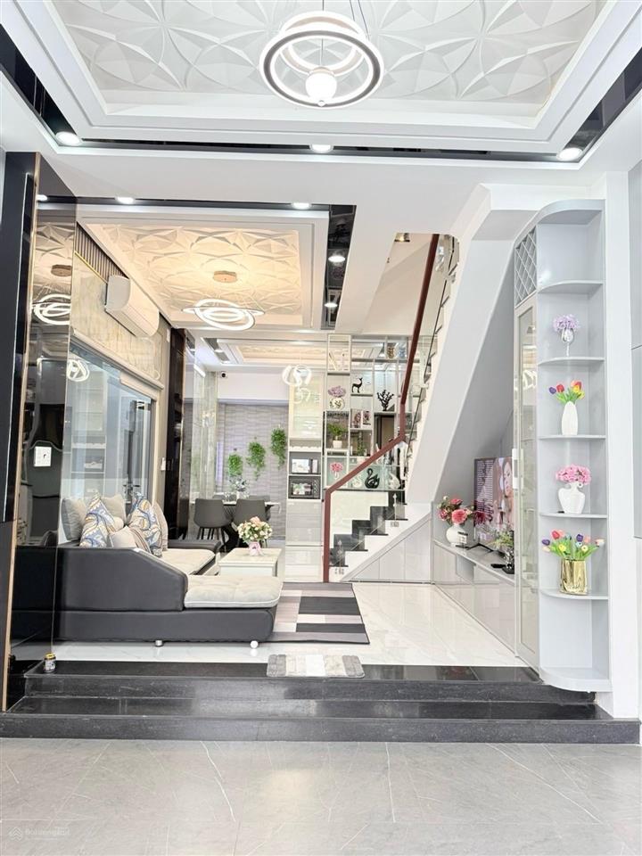 Nhà hxh ~70m2  4tầng  kdc thesun thông sài gòn mới  gara ô tô full nội thất nhỉnh 7 tỷ