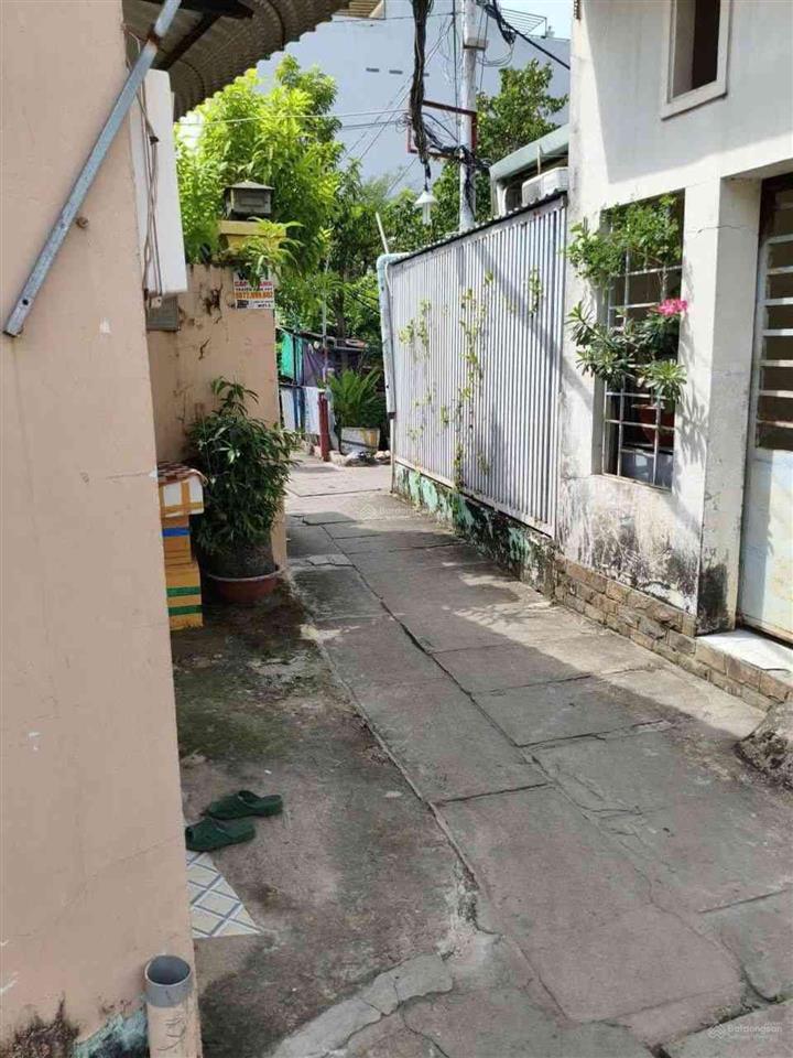 Chỉ 3 tỷ hơn xíu sở hữu nhà shr tt nhà bè 75m2 full thổ