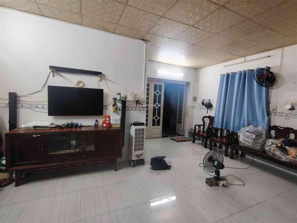Chỉ 3 tỷ hơn xíu sở hữu nhà shr tt nhà bè 75m2 full thổ