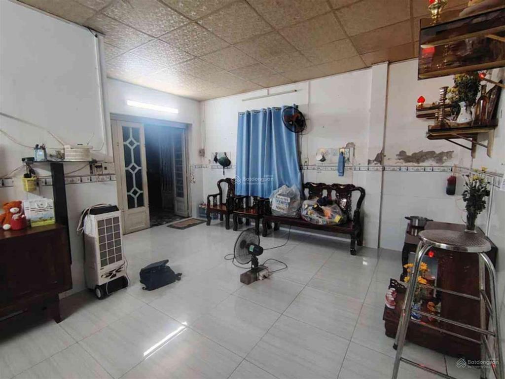 Chỉ 3 tỷ hơn xíu sở hữu nhà shr tt nhà bè 75m2 full thổ