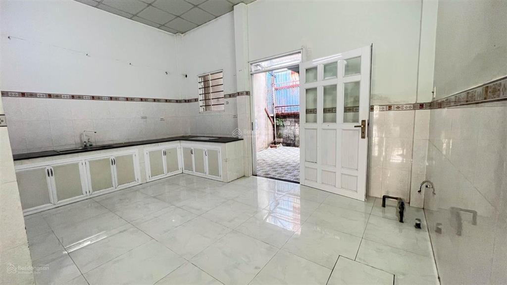 Nhà 2 mặt hẻm ttnb 155m oto ngủ nhà  8tỷ hơn