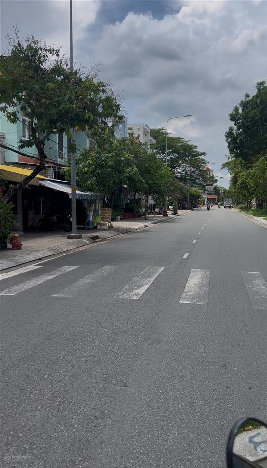 Bán nhà đường dương thị năm, tthc nhà bè, cạnh công viên, 162m, ngang 9m, giá 9 tỷ nhỉnh