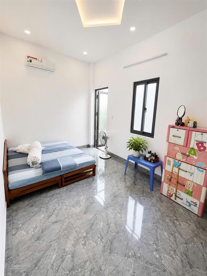 Bán nhà mới 2 tầng trung tâm nhà bè, 75m, ngang 5m, 3pn, giá 4,79 tỷ (tl)