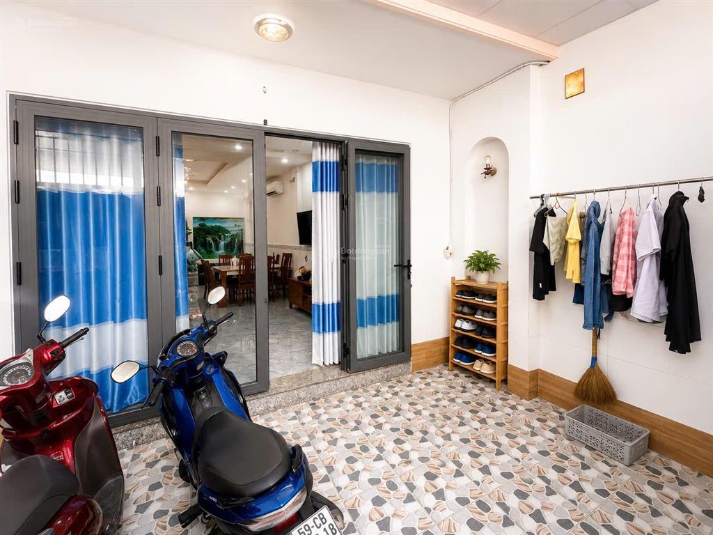 Bán nhà mới 2 tầng trung tâm nhà bè, 75m, ngang 5m, 3pn, giá 4,79 tỷ (tl)