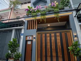 Nhà đẹp 2 tầng  kdc phước kiển lvl 68m 3pn chỉ 5t hơn xíu