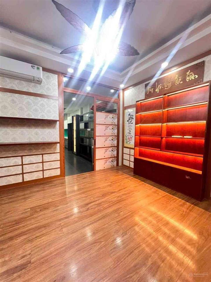 Phạm hữu lầu  mt đường nhựa 6m  oto ngủ sân  80m2  3 tầng  sân thượng  4pn  5.5t (tl)