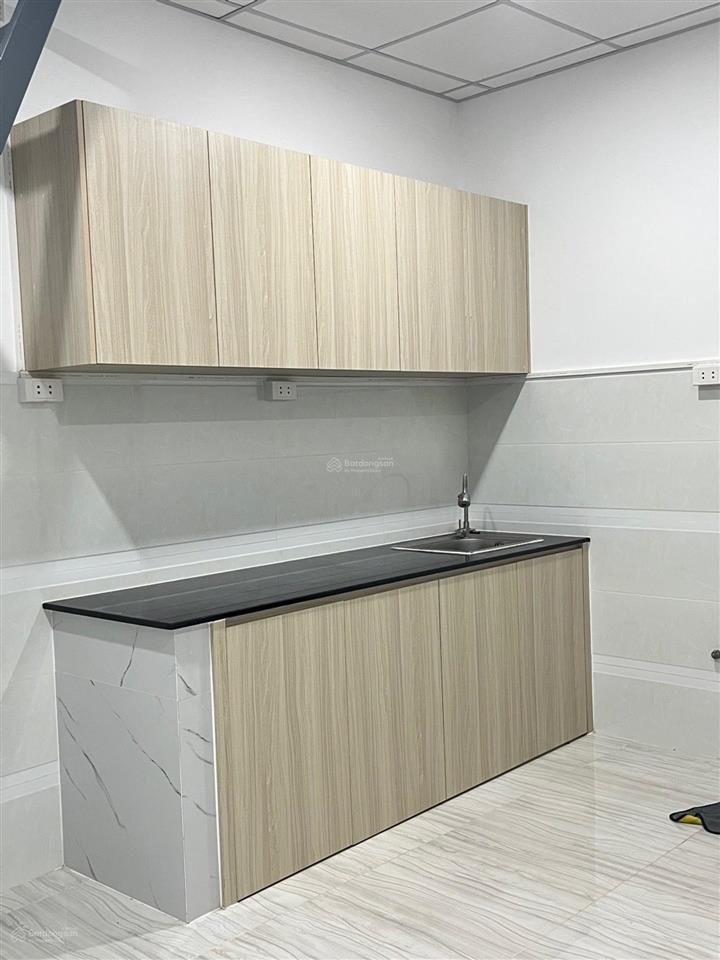 Kdc phạm hữu lầu sát vách phú mỹ hưng ngang 5x16m tặng nhà sẵn dòng tiền 240tr chỉ 4.5t (tl)