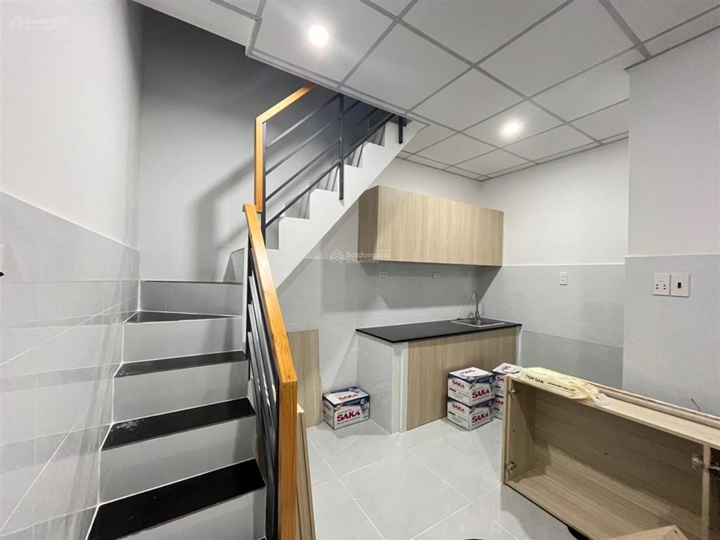 Kdc phạm hữu lầu sát vách phú mỹ hưng ngang 5x16m tặng nhà sẵn dòng tiền 240tr chỉ 4.5t (tl)