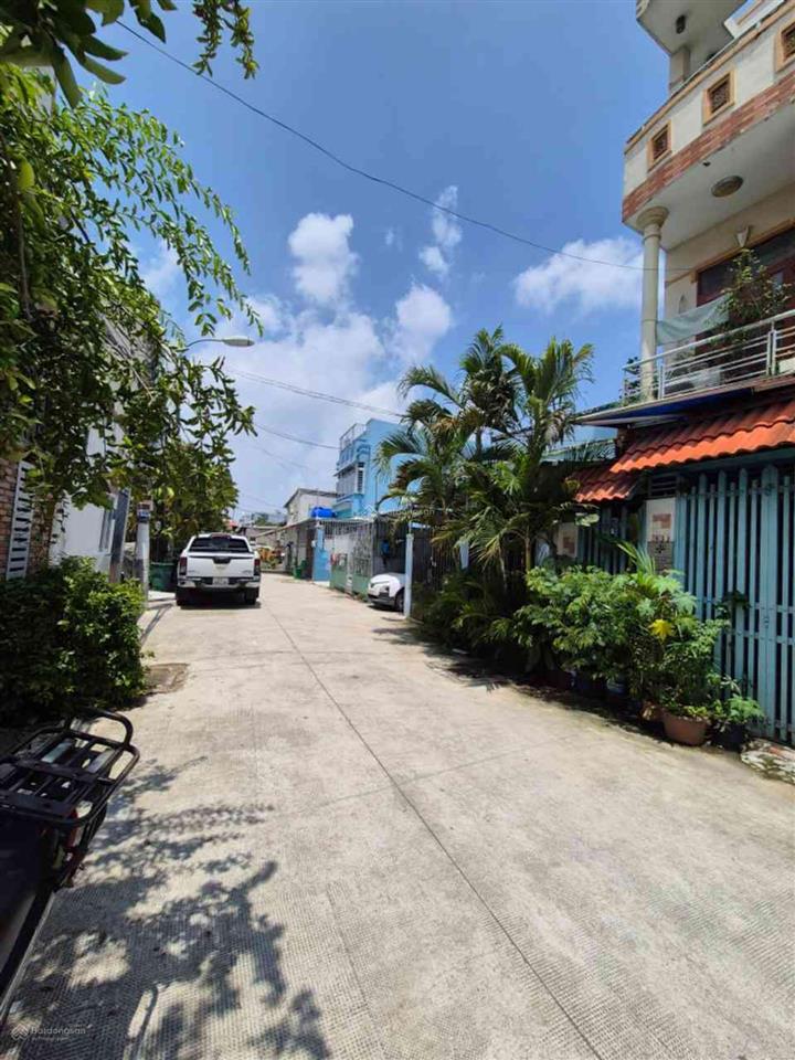 Đất đẹp 80m2  hẻm oto quay đầu  tt nhà bè  chỉ 4t2 ( tl)