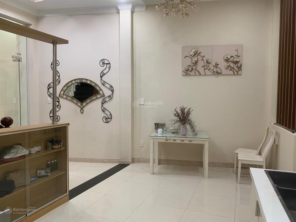Cực phẩm dương bá trạc, quận 8  nhà 3 tầng  72m2  4pn  p/c châu âu  cách hxh chỉ 1p  chỉ 5t