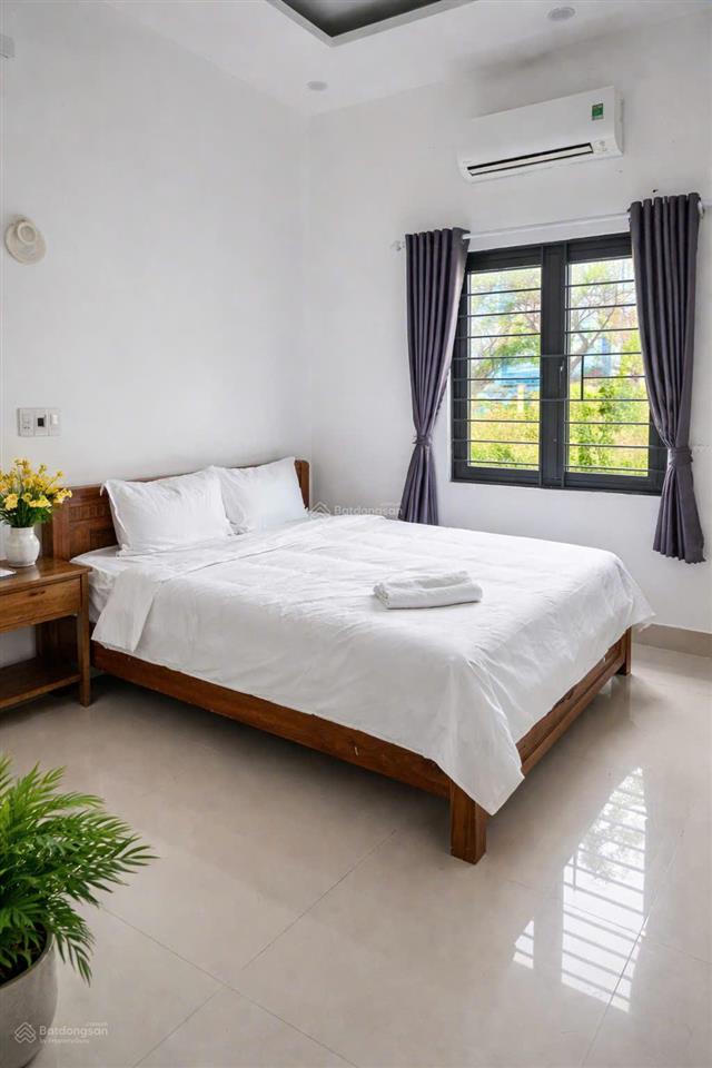 Cho thuê nhà đường cao sơn, ngũ hành sơn, gần crowne  thiết kế 6 phòng ngủ, 4 wc