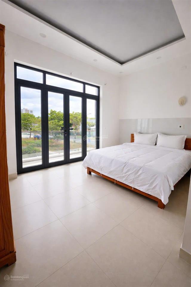 Cho thuê nhà đường cao sơn, ngũ hành sơn, gần crowne  thiết kế 6 phòng ngủ, 4 wc