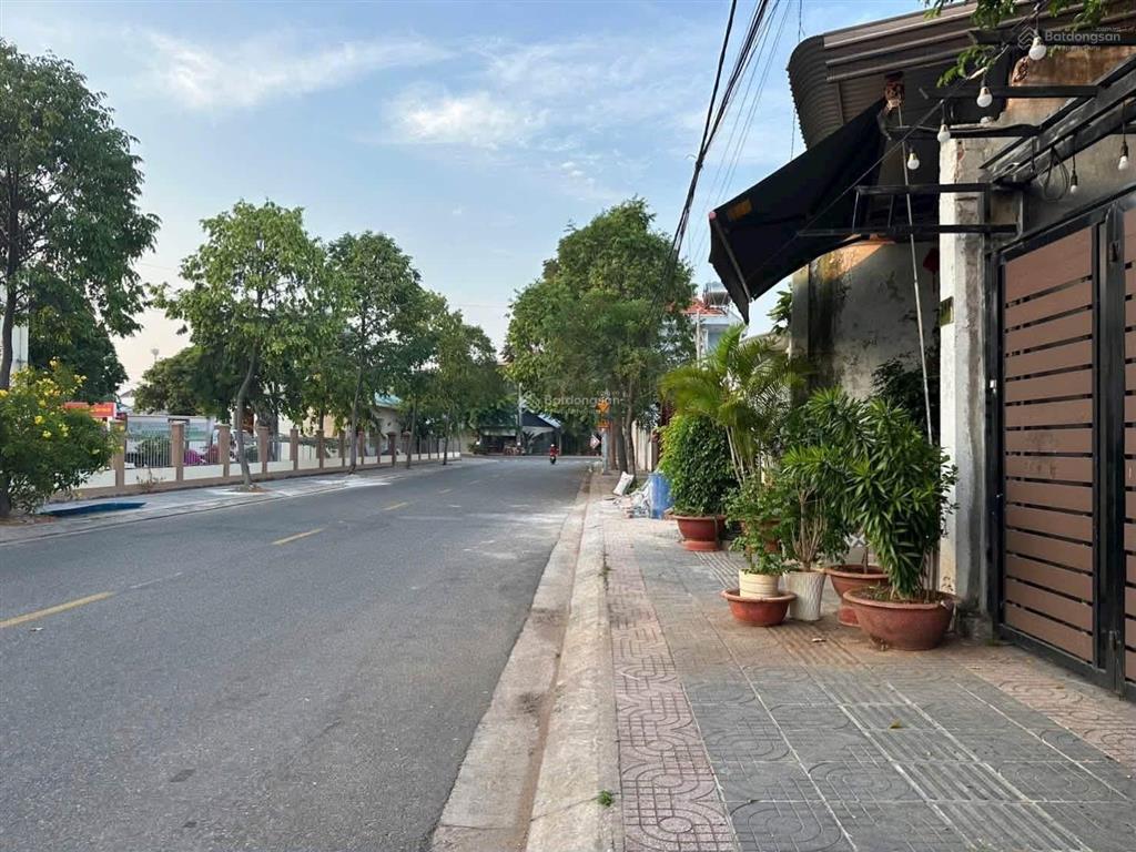 Bán nhà mặt phố 192, phạm ngọc thạch, 75m2, 3,1 tỷ, giá tốt, nhiều tiện ích