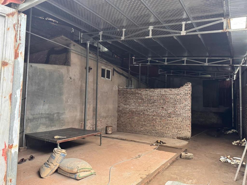 Cho thuê kho xưởng kết hợp nhà ở  an dương, tây hồ