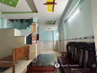 Chỉ 4 tỷ nhỉnh, 2 mặt tiền , ngang hiếm 5x10, 4 phòng, có phòng ngủ trệt, gần cầu kênh tẻ.