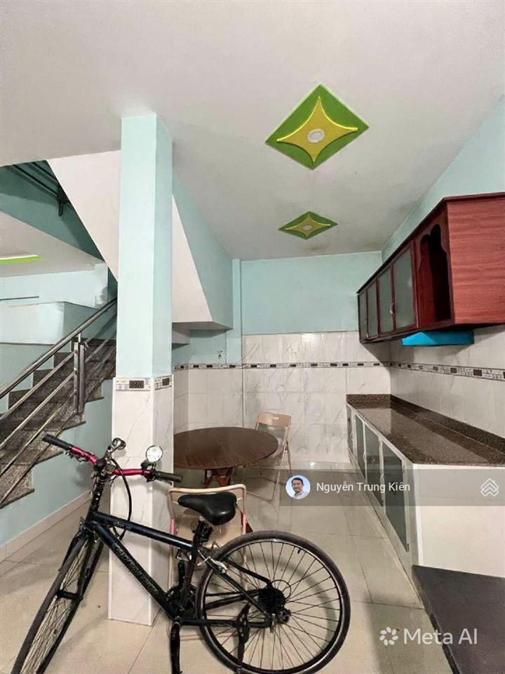 Chỉ 4 tỷ nhỉnh, 2 mặt tiền , ngang hiếm 5x10, 4 phòng, có phòng ngủ trệt, gần cầu kênh tẻ.