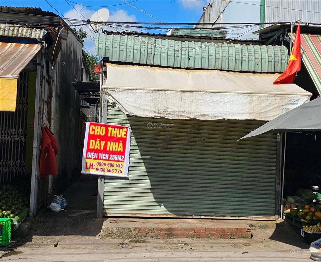Cho thuê dãy nhà 253m2 gần ngã tư hiệp phước